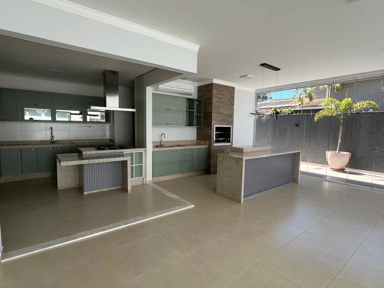Casa de Condomínio com 4 quartos à venda, 270m² — foto 39 de 43