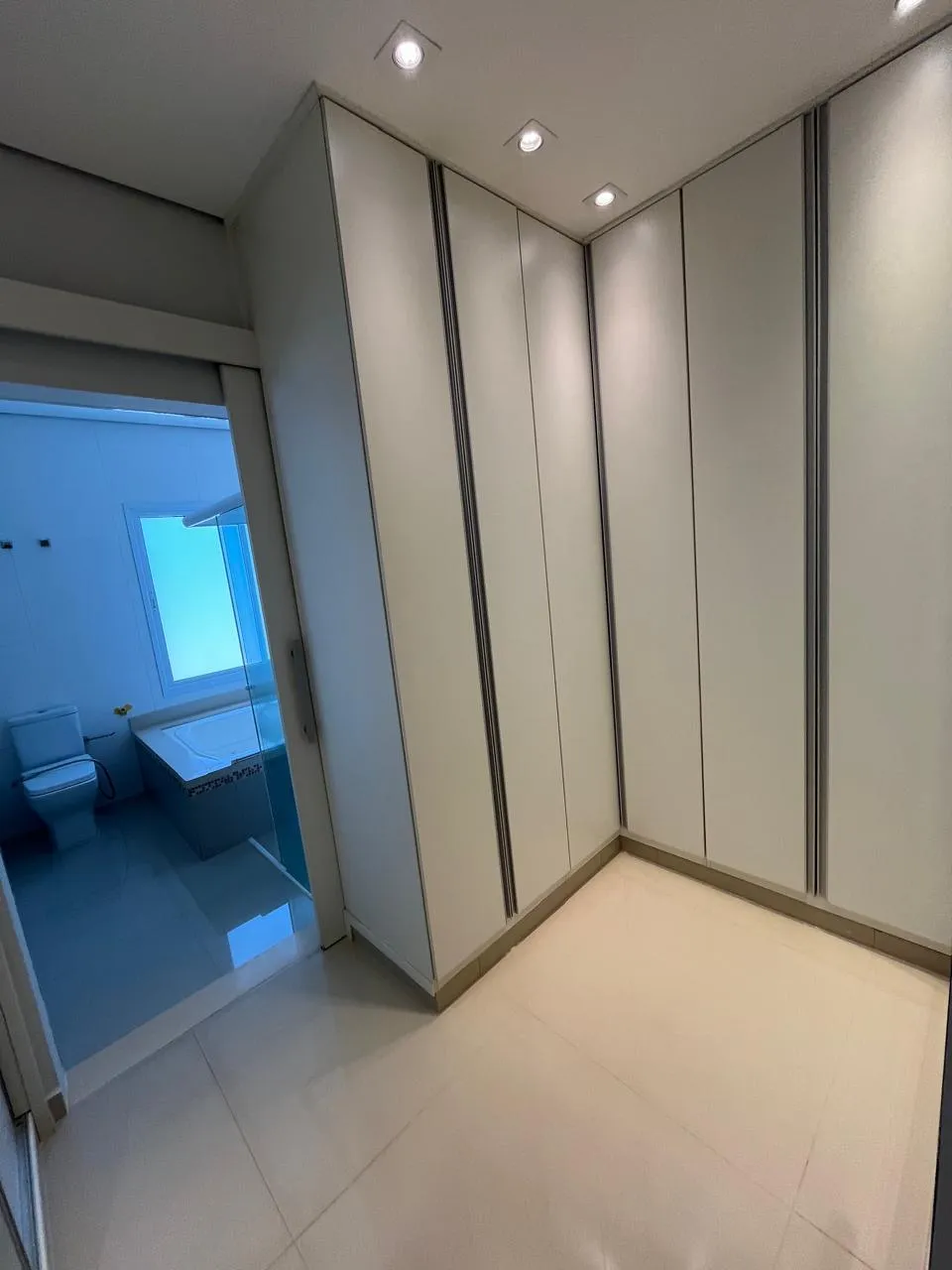 Casa de Condomínio com 4 quartos à venda, 270m² — foto 21 de 43