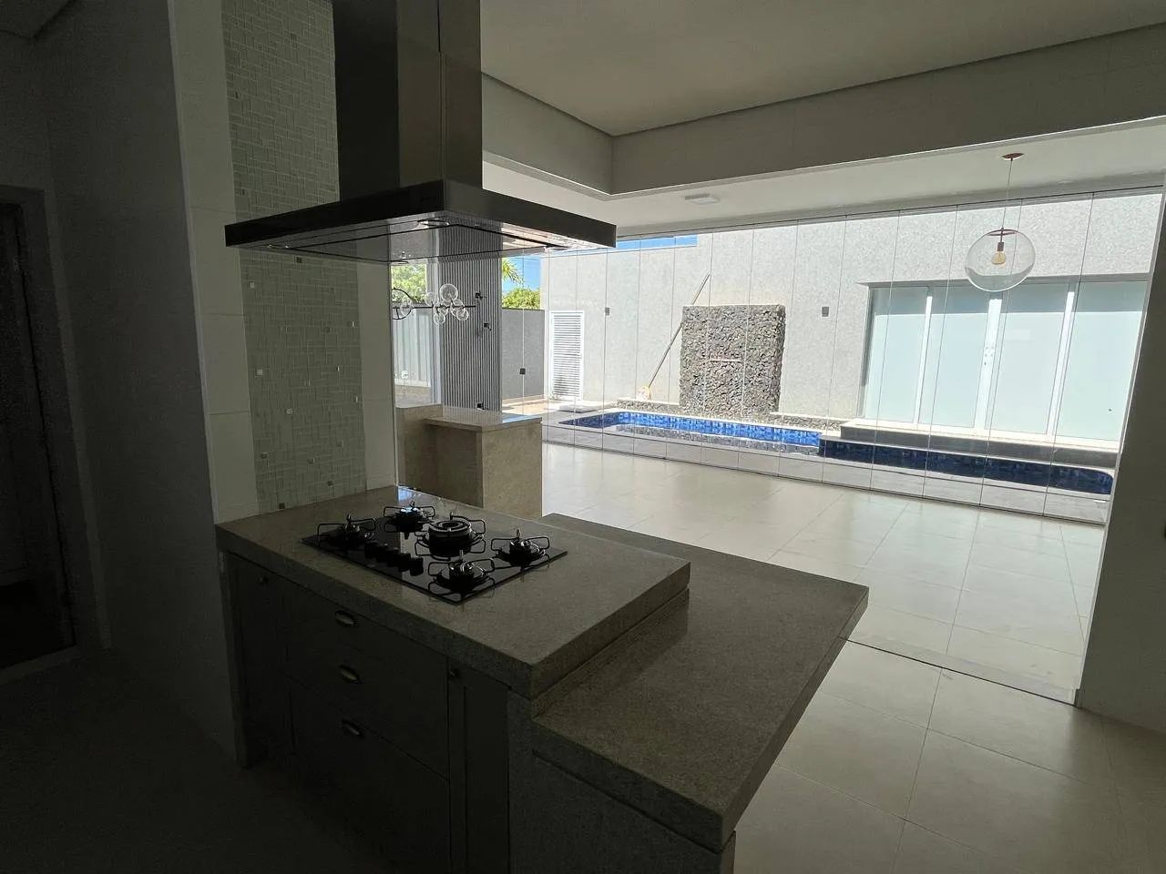 Casa de Condomínio com 4 quartos à venda, 270m² — foto 33 de 43