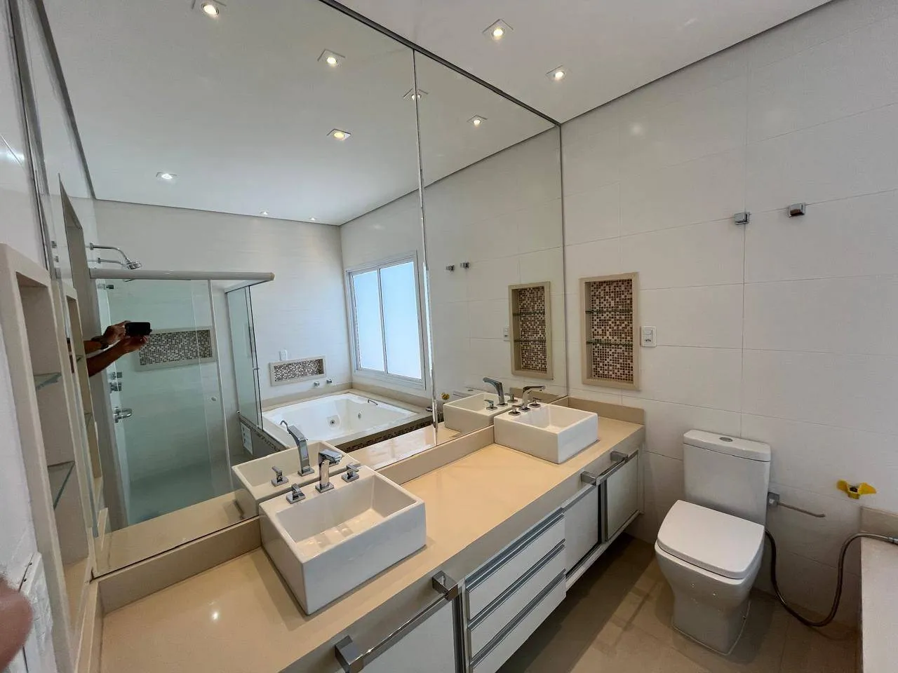 Casa de Condomínio com 4 quartos à venda, 270m² — foto 22 de 43