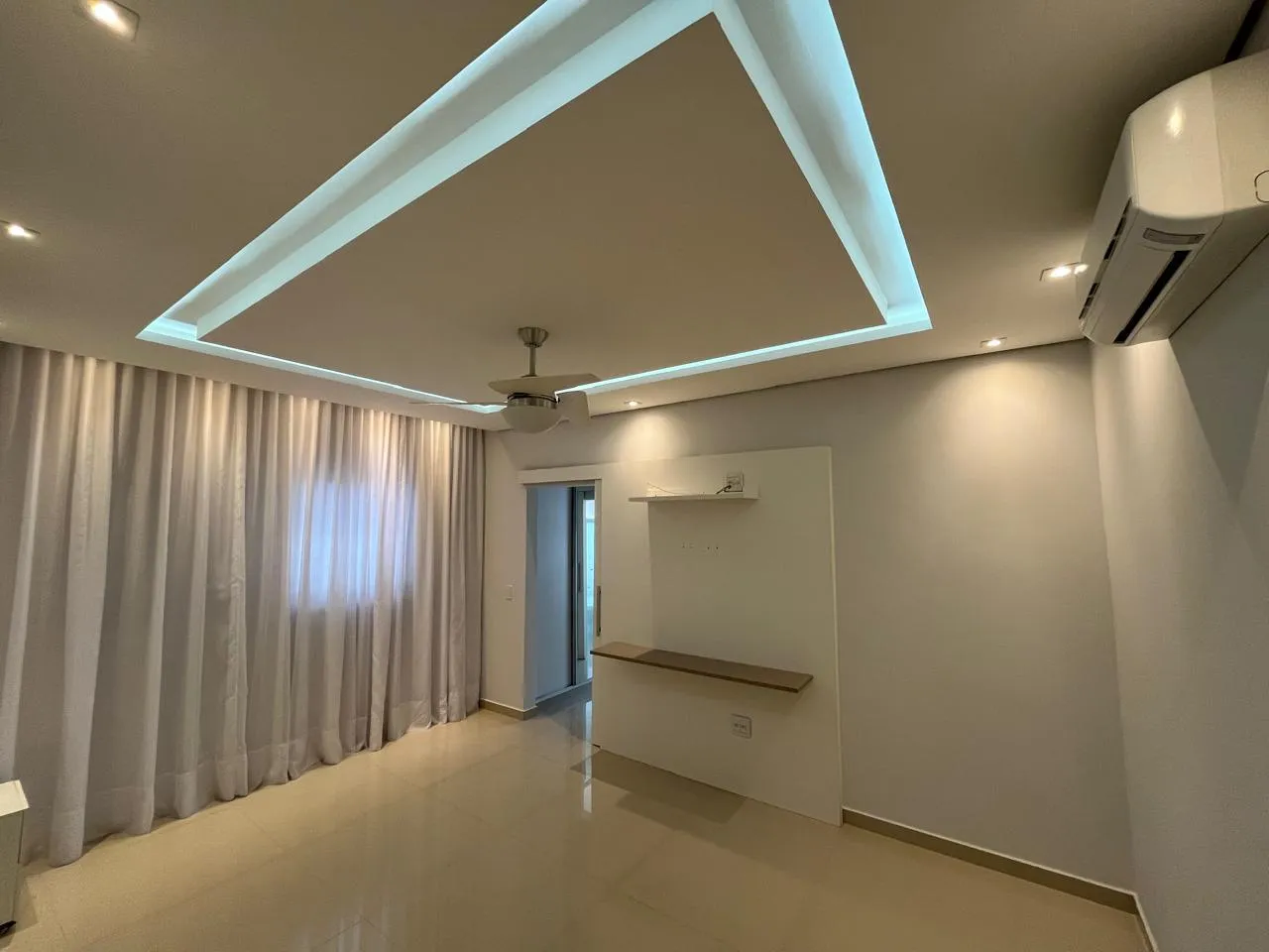 Casa de Condomínio com 4 quartos à venda, 270m² — foto 19 de 43