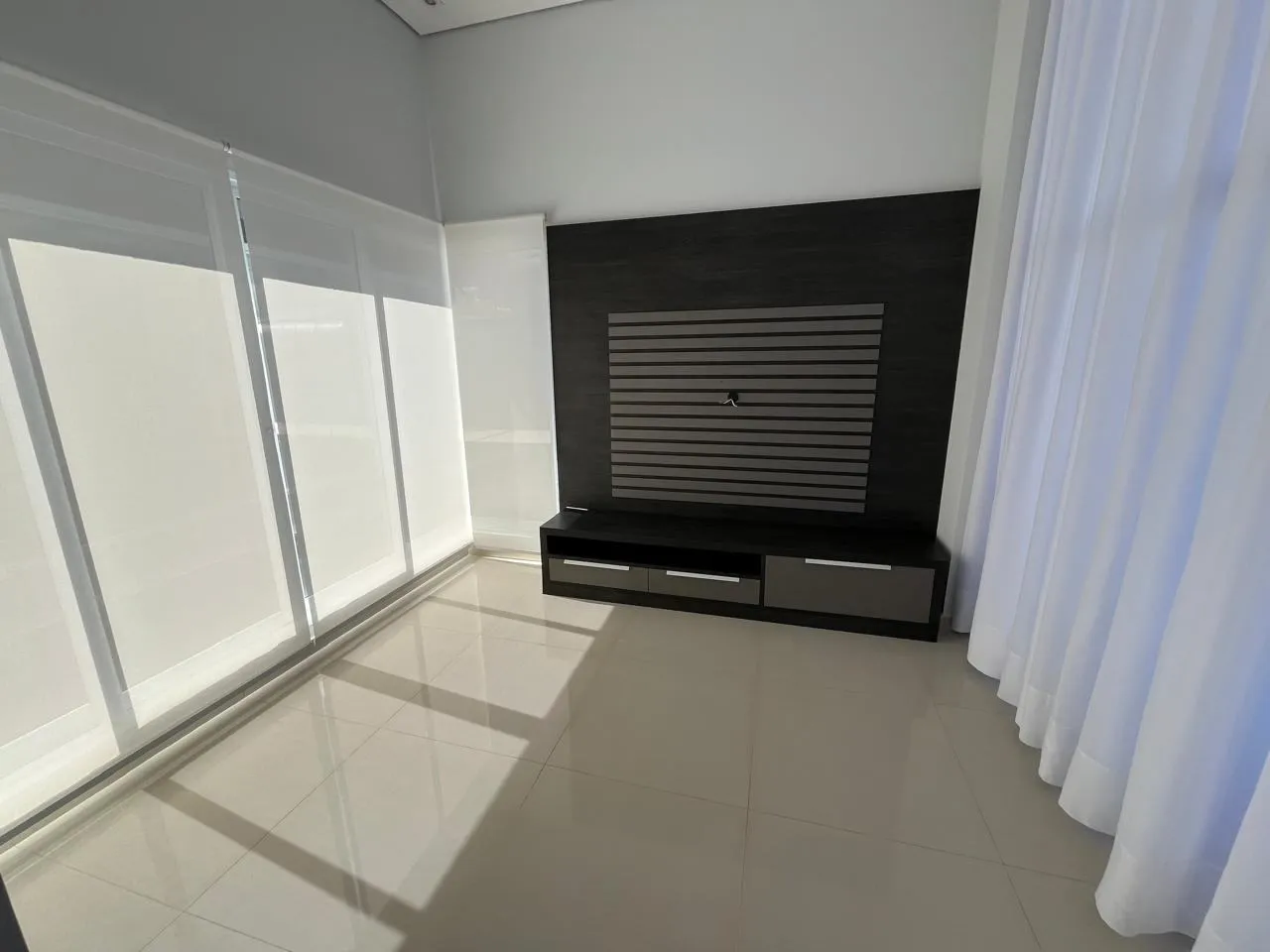 Casa de Condomínio com 4 quartos à venda, 270m² — foto 18 de 43