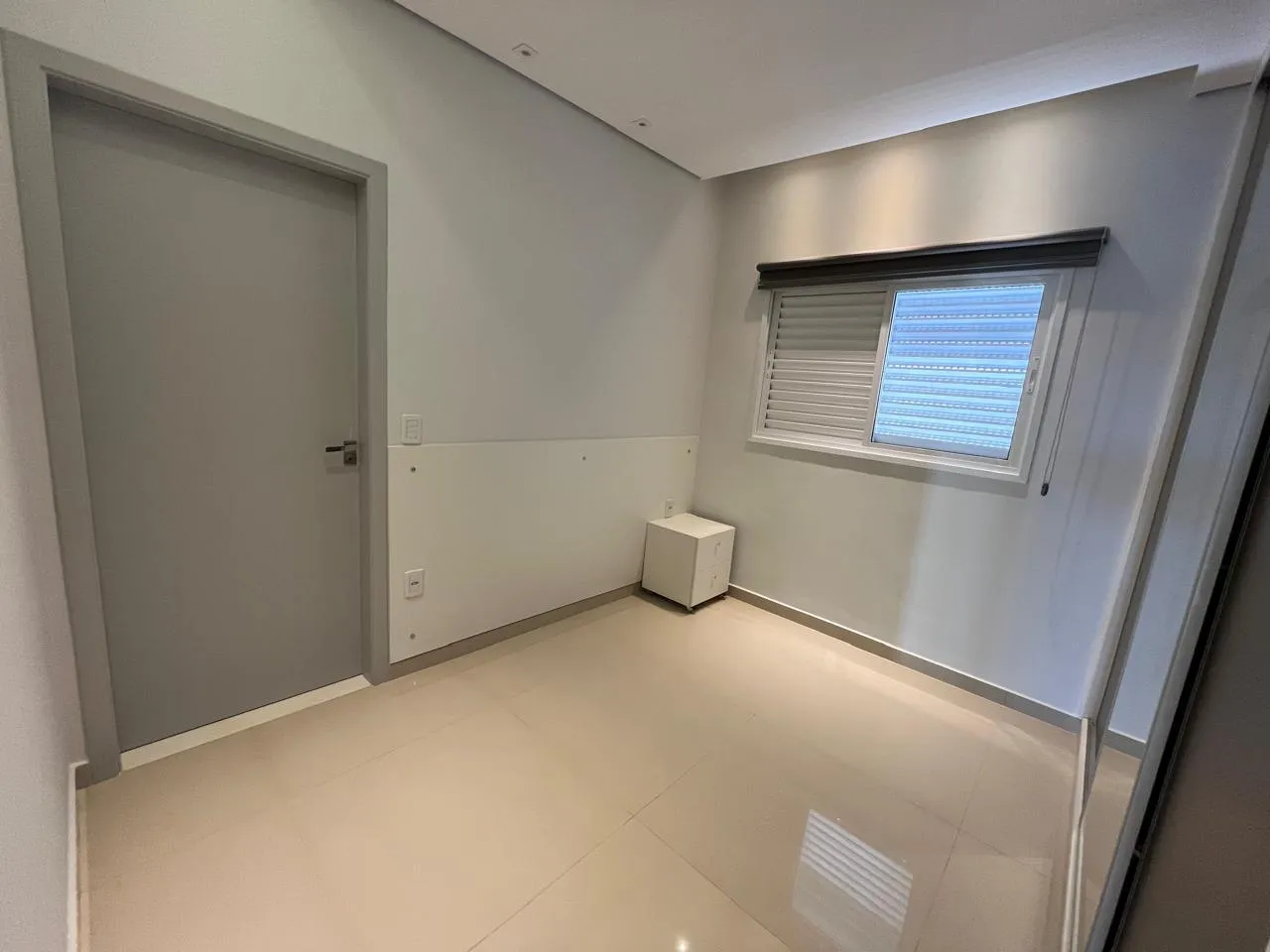 Casa de Condomínio com 4 quartos à venda, 270m² — foto 25 de 43
