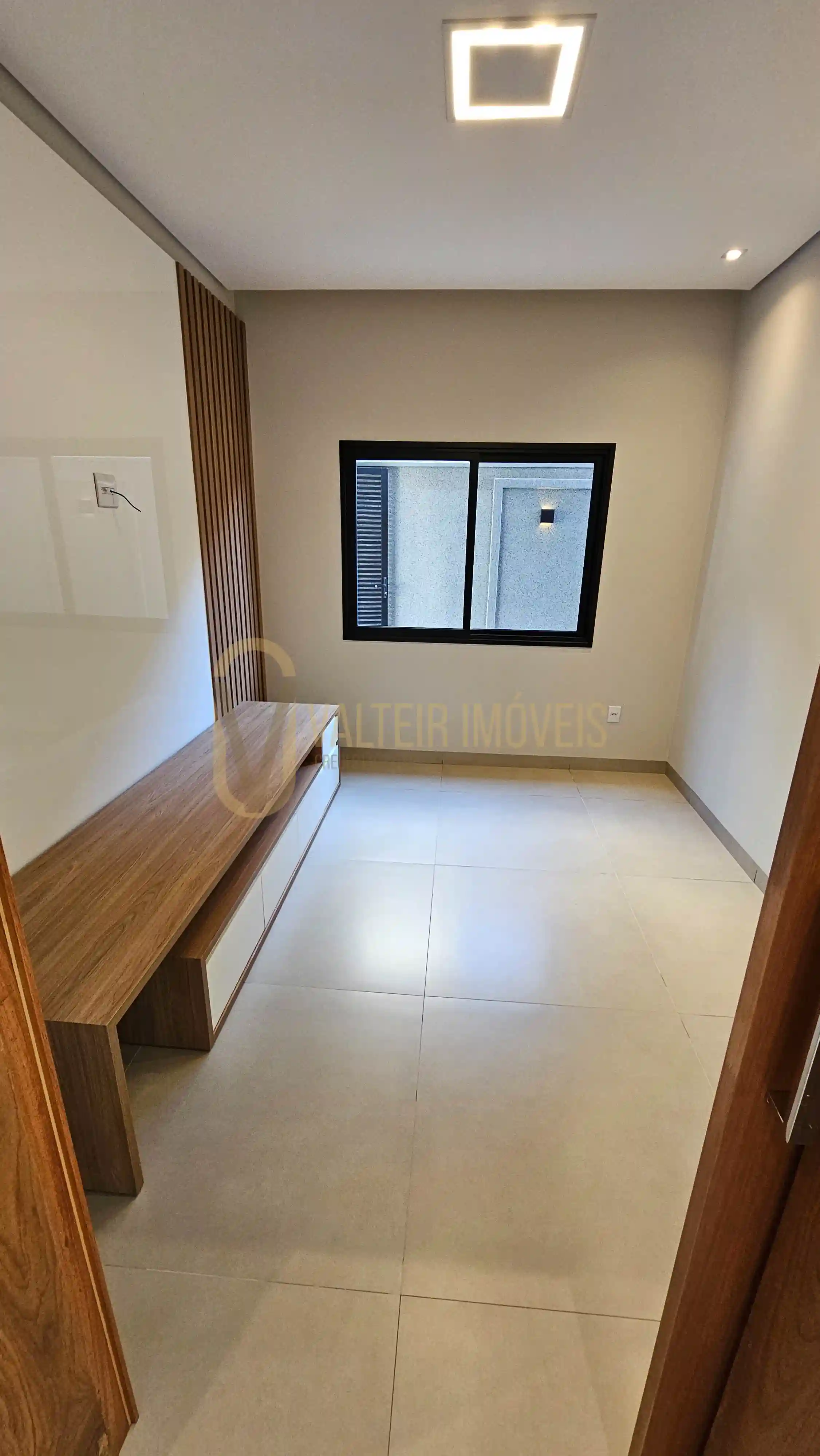 Casa à venda — foto 4 de 15