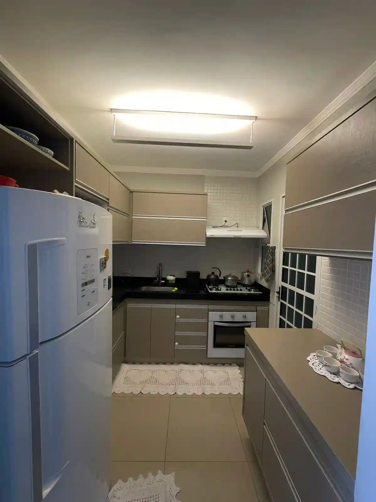 Casa de Condomínio com 3 quartos à venda, 130m² — foto 2 de 12