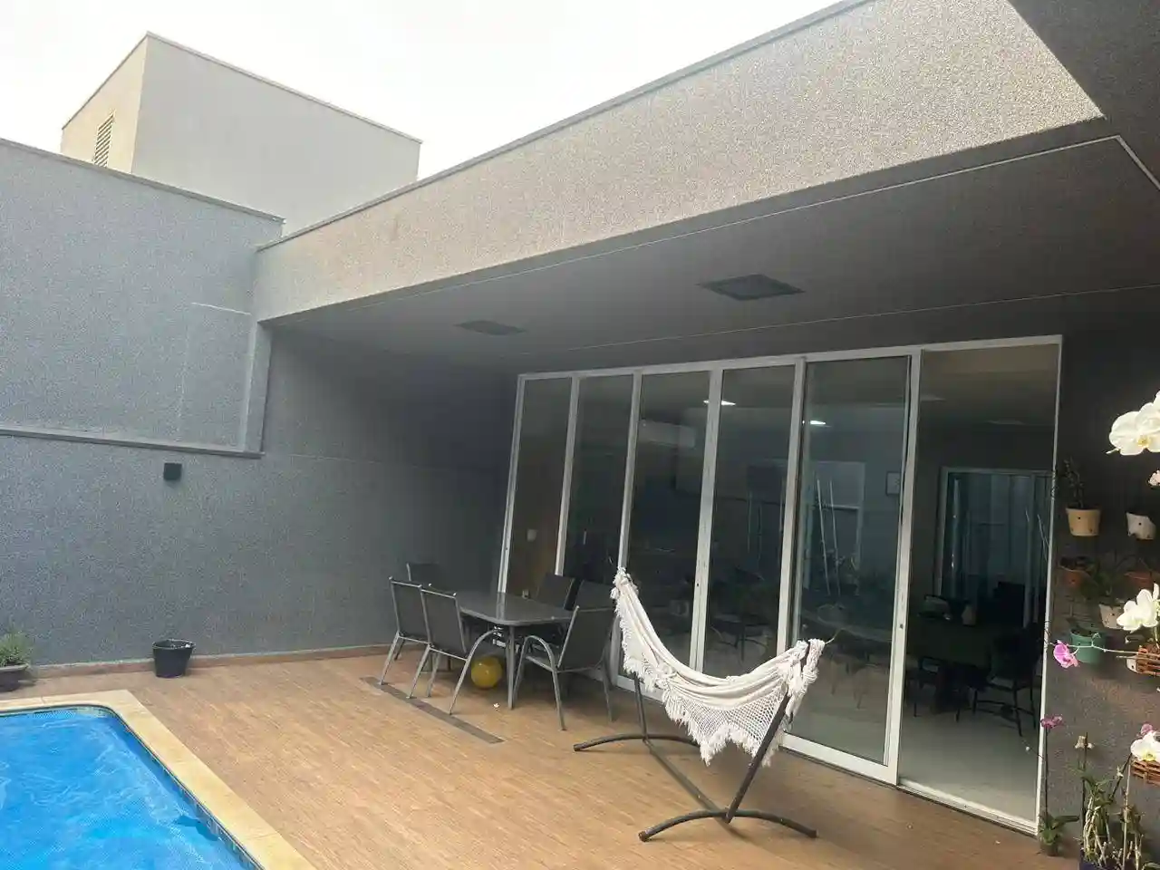 Casa de Condomínio com 3 quartos à venda, 360m² — foto 9 de 13