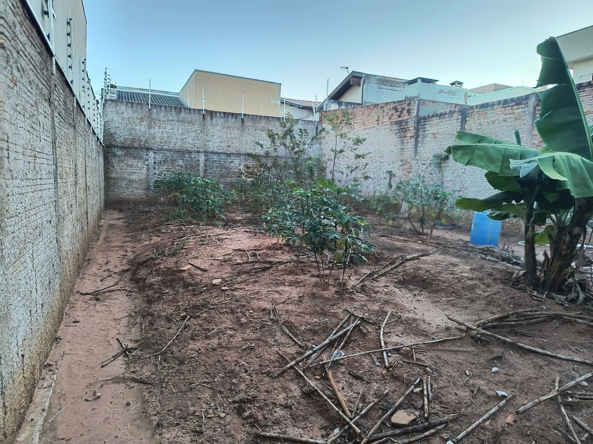 Terreno / Lote / Condomínio à venda, 200m² — foto 5 de 5