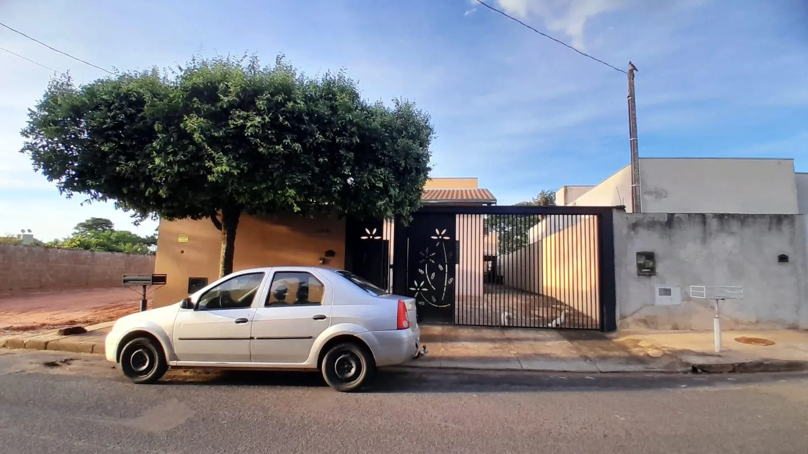 Casa com 4 quartos à venda, 550m² — foto 1 de 21
