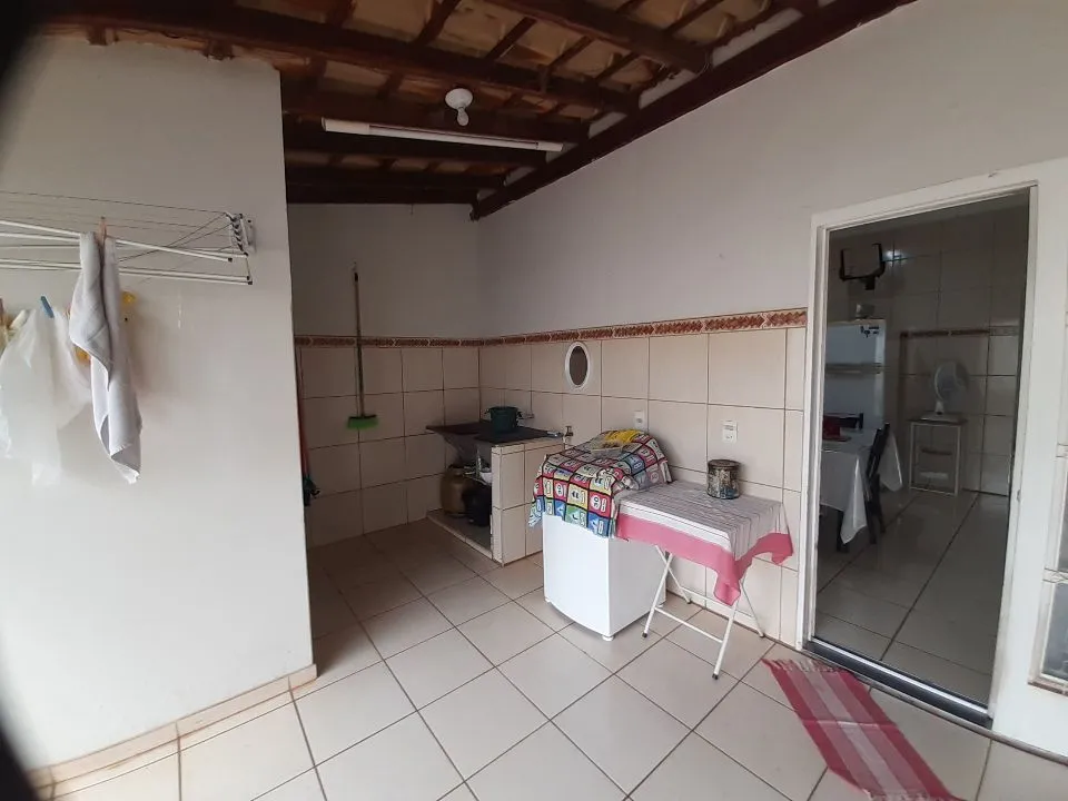 Casa com 3 quartos à venda, 300m² — foto 5 de 7
