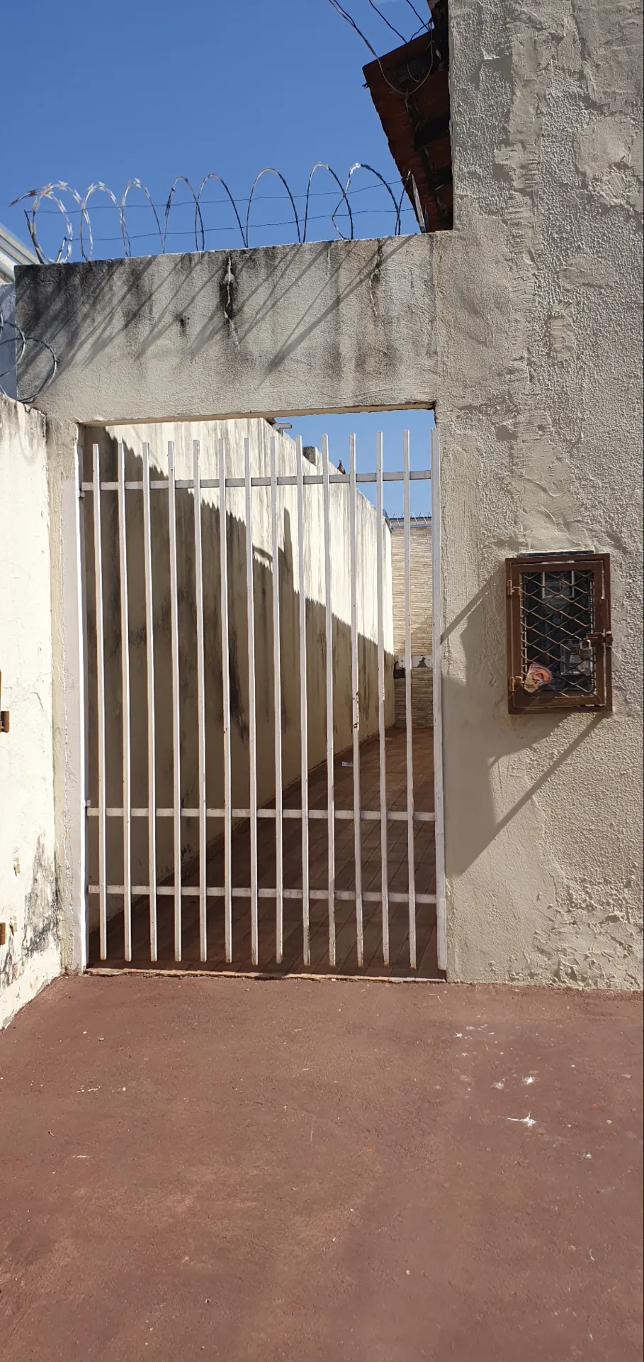 Casa com 1 quarto para aluguel, 100m² — foto 1 de 11