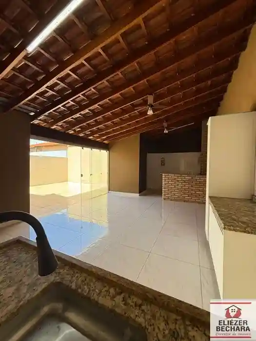Casa com 2 quartos à venda, 167m² — foto 32 de 43
