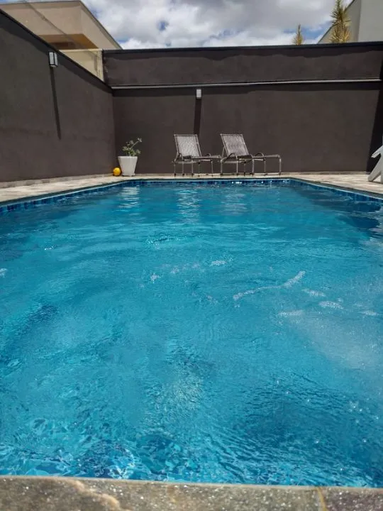 Casa de Condomínio com 3 quartos à venda, 400m² — foto 2 de 18