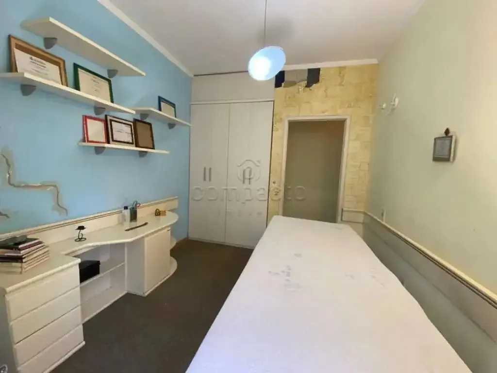 Casa com 3 quartos à venda, 225m² — foto 19 de 43