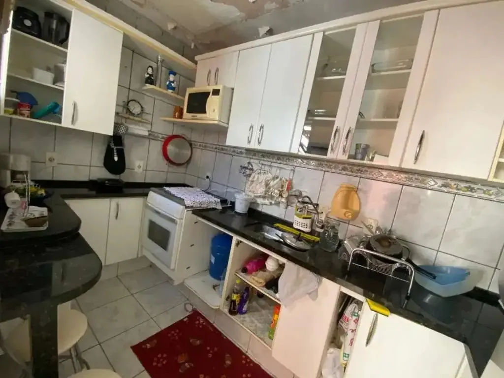 Casa com 3 quartos à venda, 225m² — foto 34 de 43