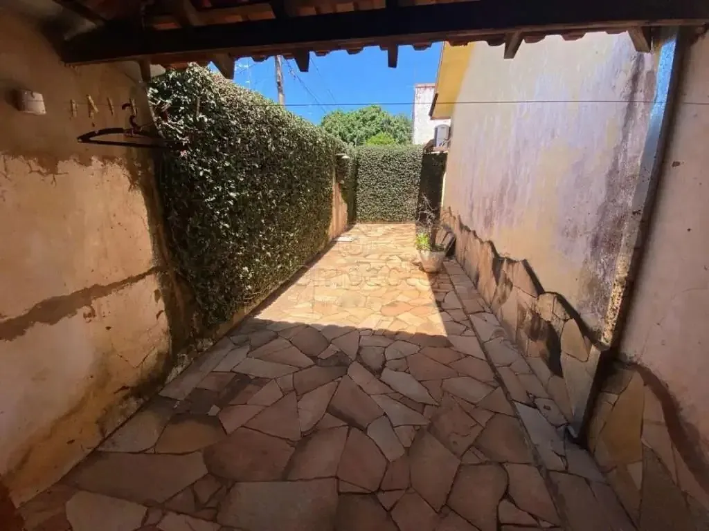Casa com 3 quartos à venda, 225m² — foto 38 de 43