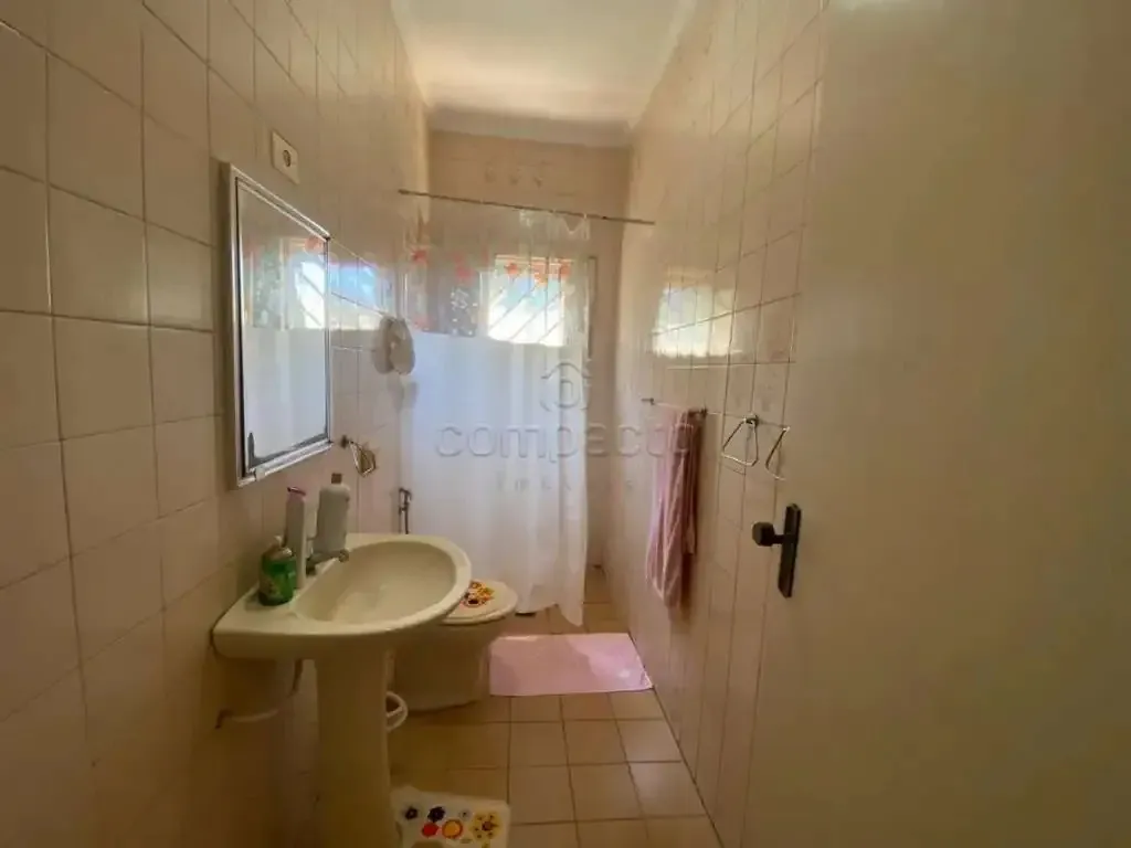 Casa com 3 quartos à venda, 225m² — foto 16 de 43