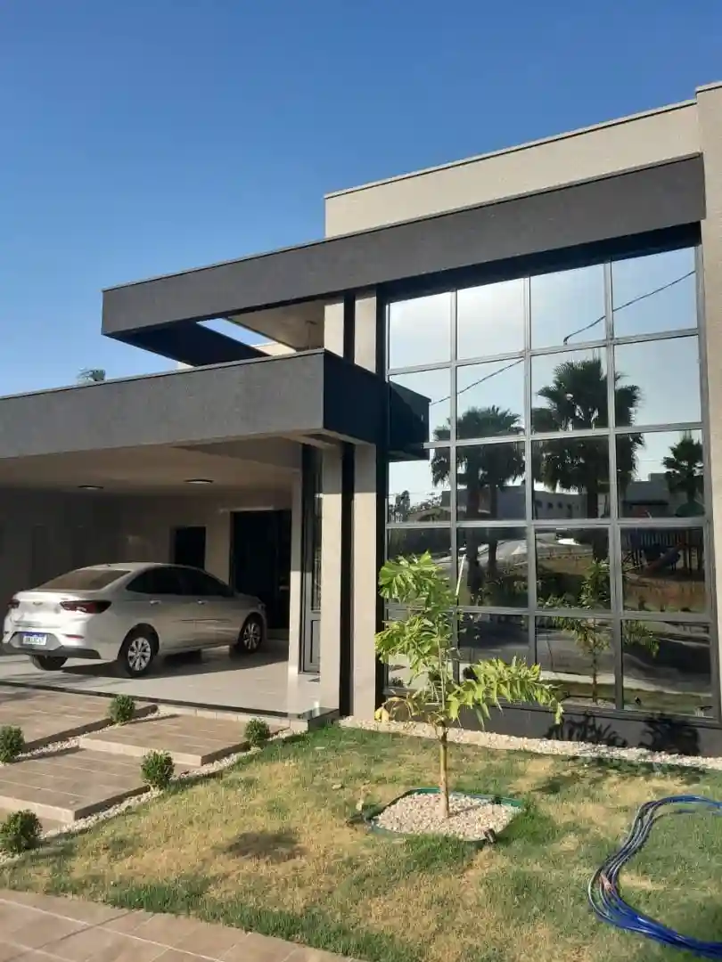 Casa de Condomínio com 3 quartos à venda, 253m² — foto 1 de 8