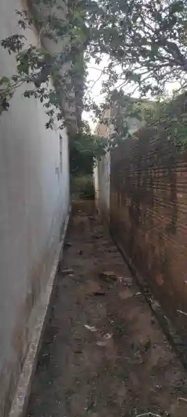 Casa com 2 quartos à venda, 80m² — foto 2 de 9
