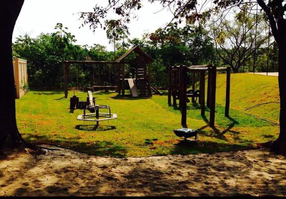 Terreno / Lote / Condomínio à venda — foto 3 de 4