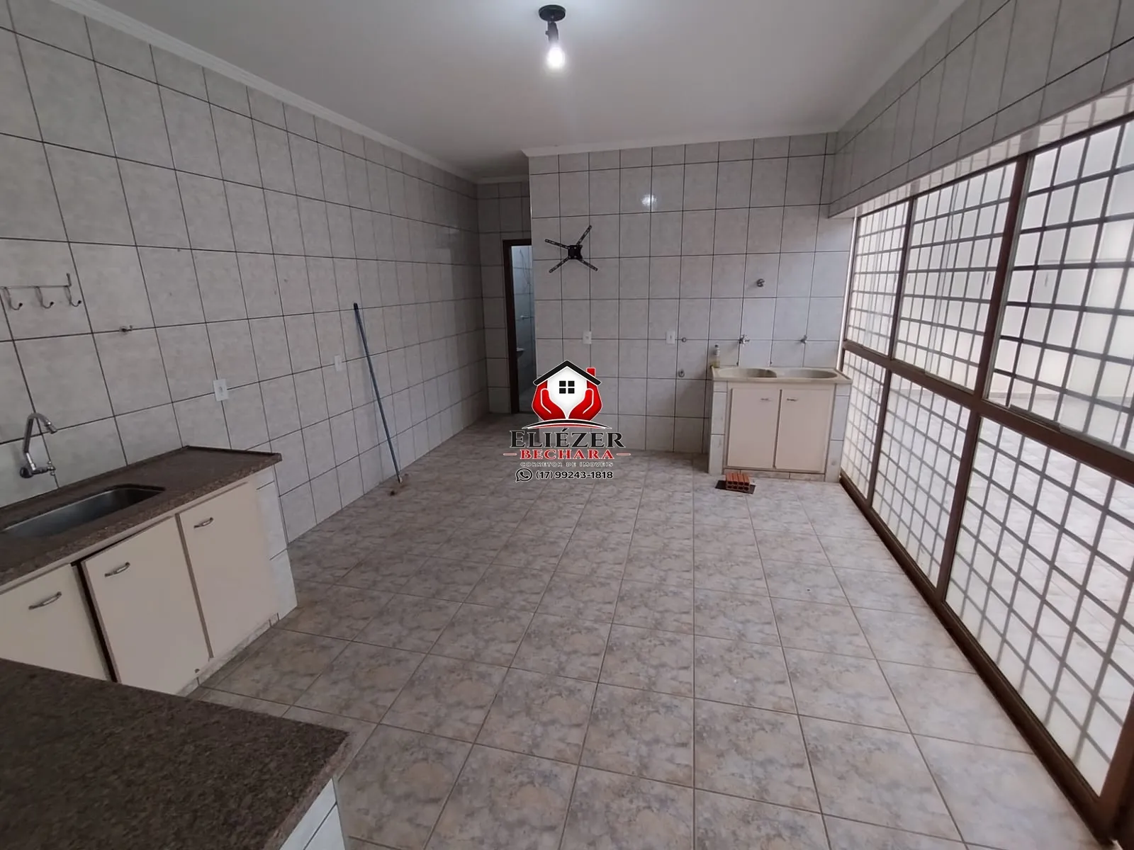 Casa com 3 quartos à venda, 165m² — foto 23 de 35