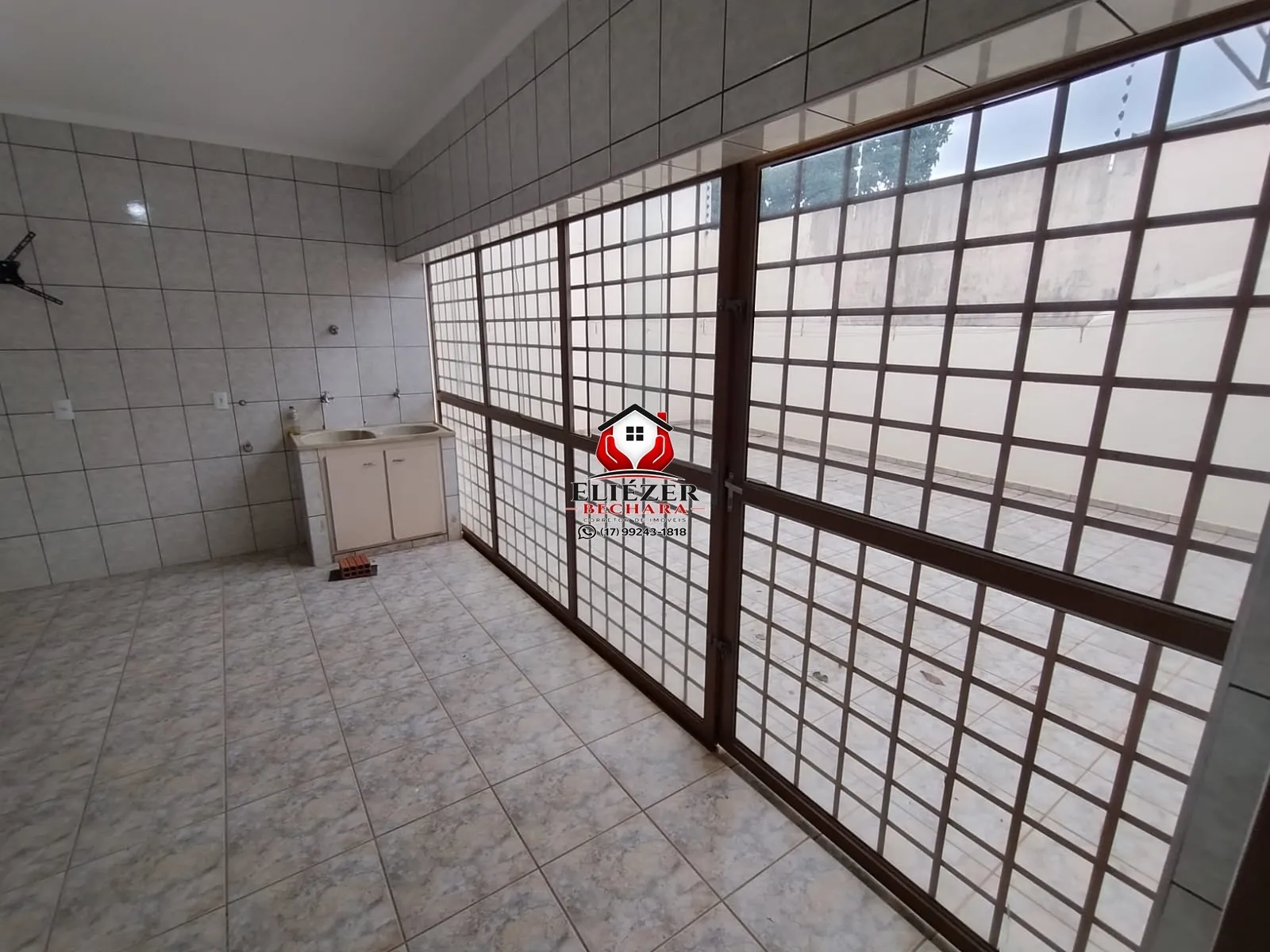 Casa com 3 quartos à venda, 165m² — foto 34 de 35