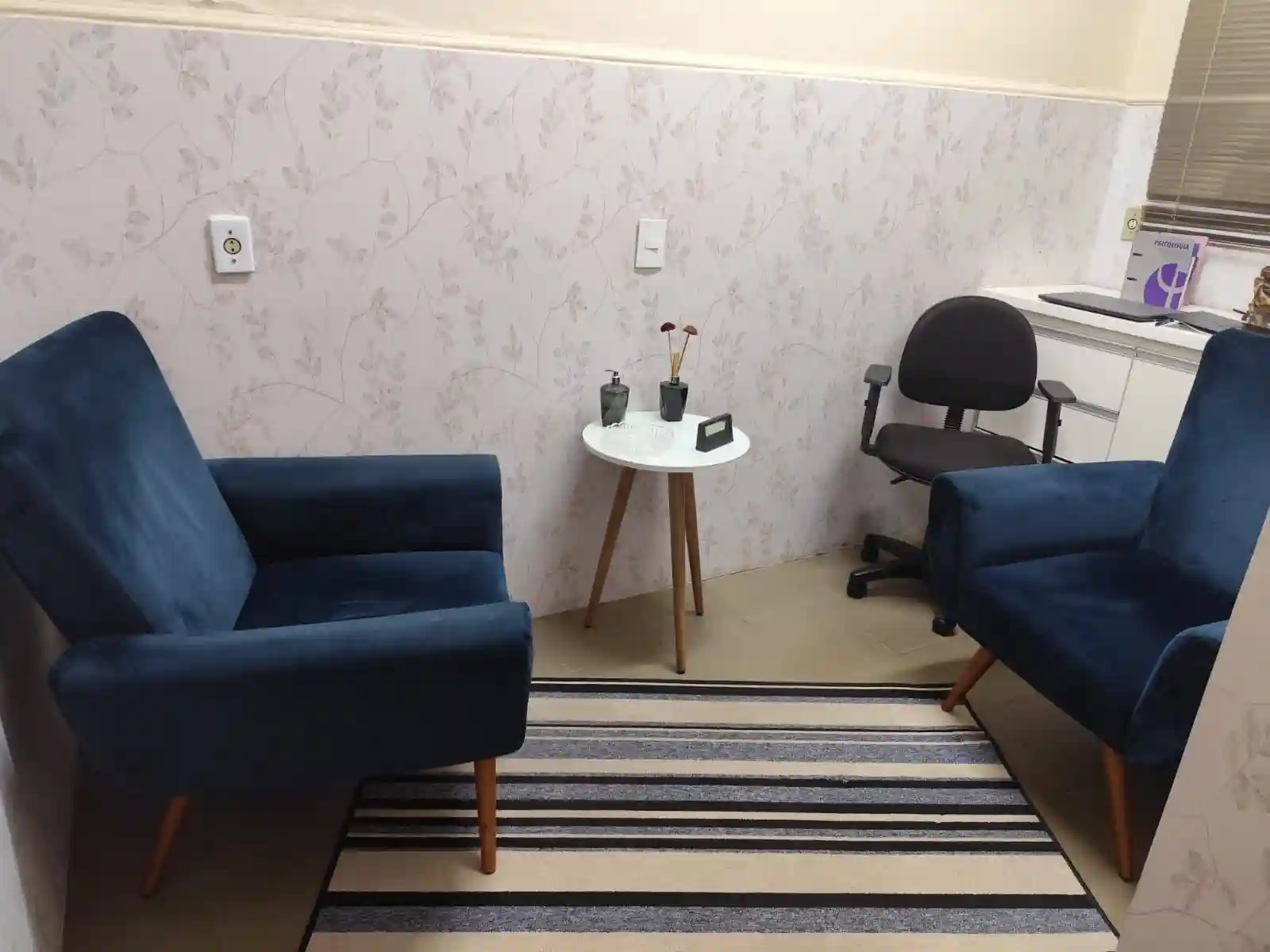 Imóvel Comercial com 11 quartos para aluguel, 195m² — foto 1 de 22