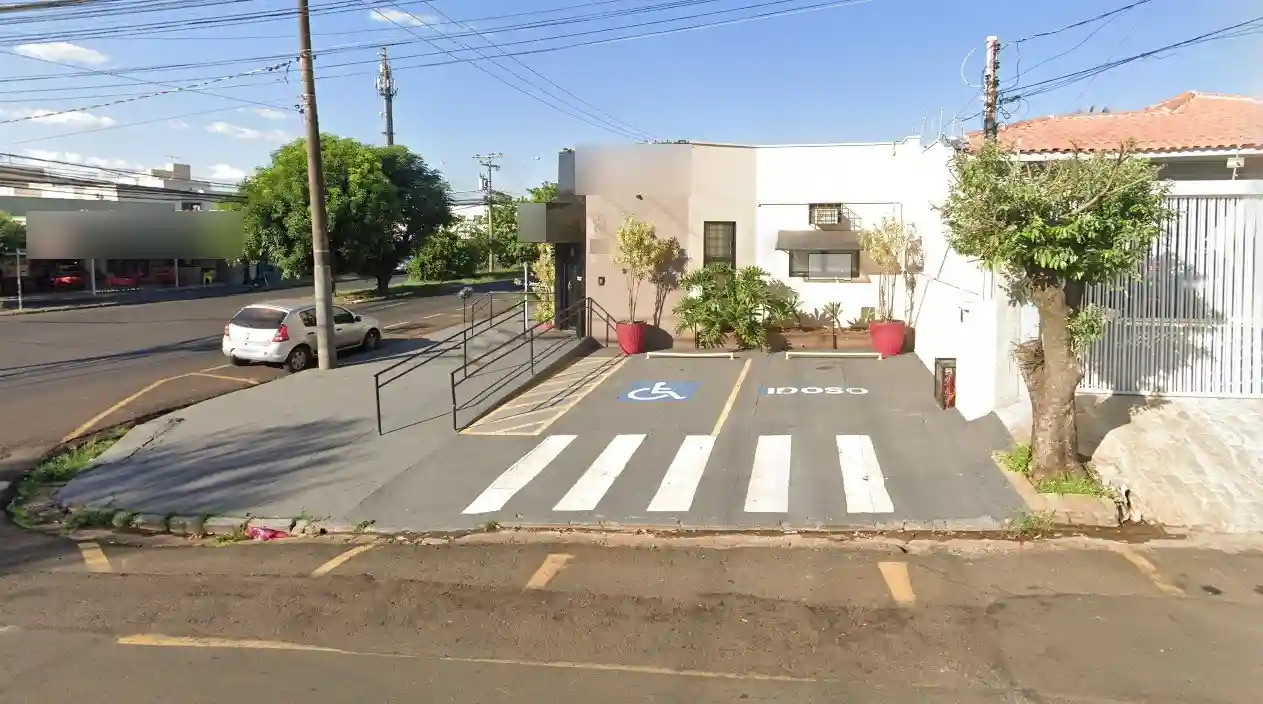 Imóvel Comercial com 11 quartos para aluguel, 195m² — foto 15 de 22