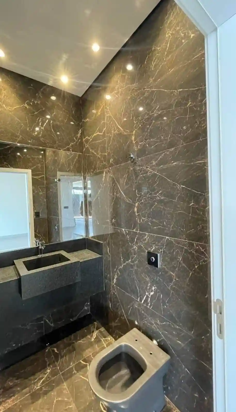 Casa de Condomínio com 3 quartos à venda, 477m² — foto 9 de 31