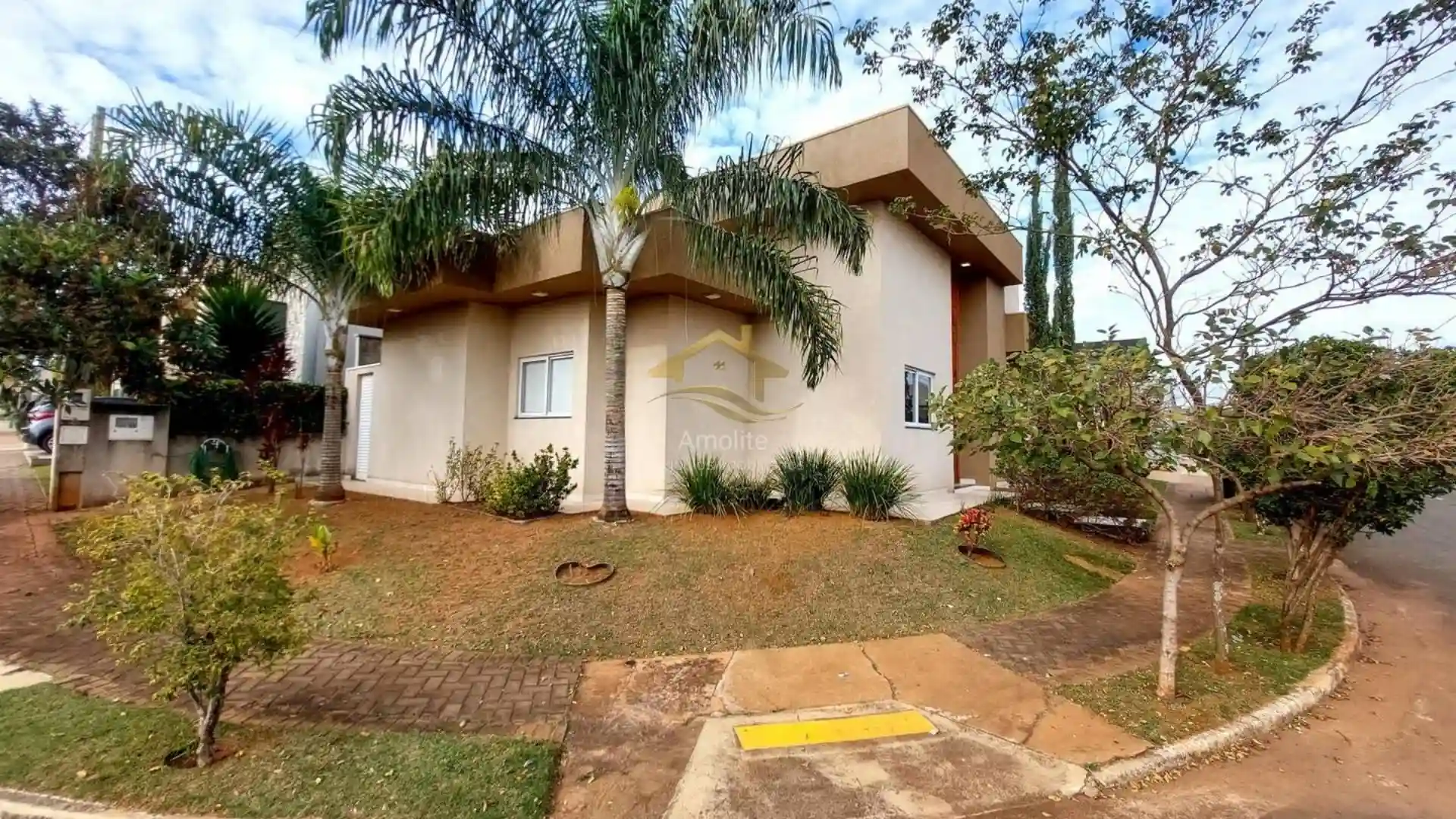 Casa de Condomínio com 3 quartos à venda, 180m² — foto 2 de 54
