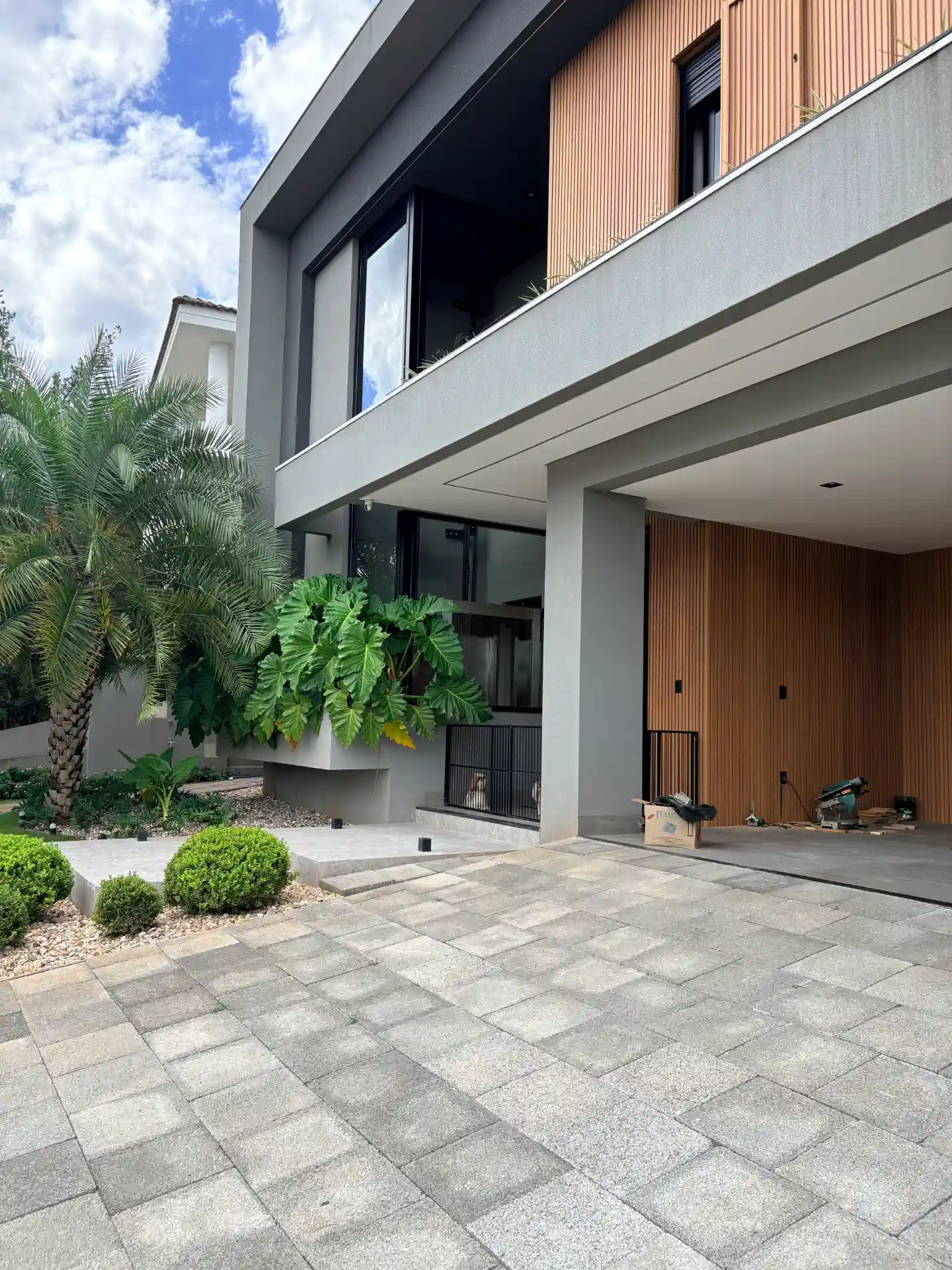Casa de Condomínio  à venda, 425m² — foto 1 de 6