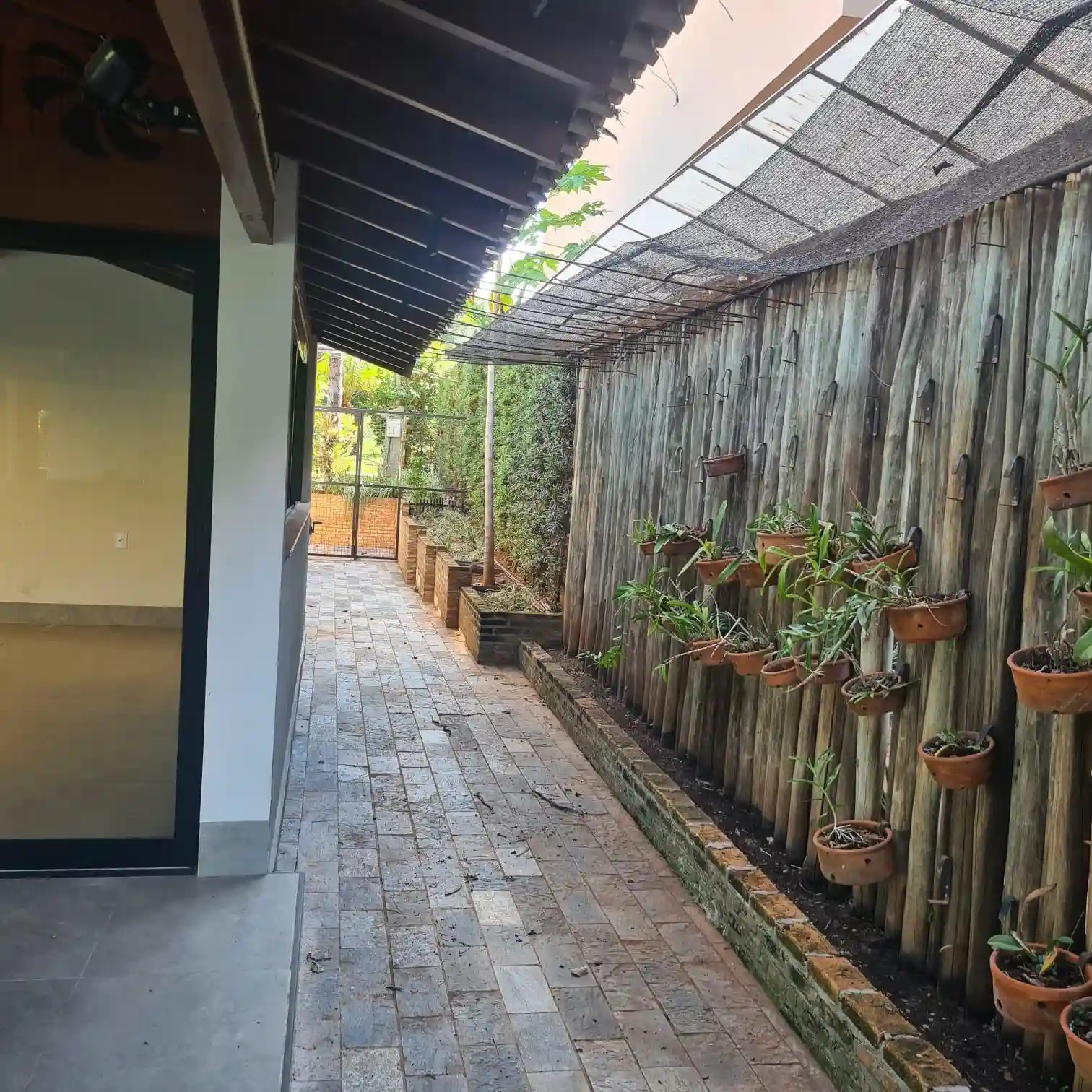 Casa de Condomínio com 4 quartos para aluguel, 1000m² — foto 13 de 27