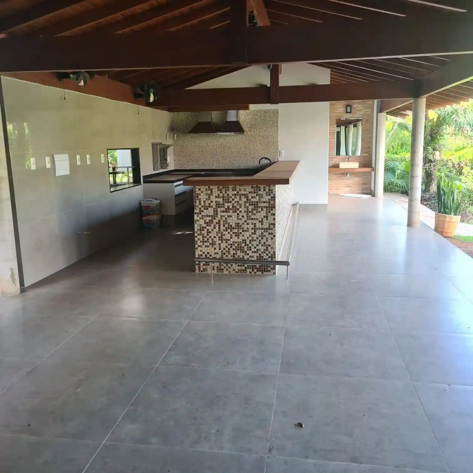 Casa de Condomínio com 4 quartos para aluguel, 1000m² — foto 14 de 27