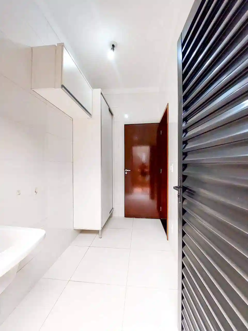 Casa de Condomínio com 3 quartos à venda, 200m² — foto 27 de 36