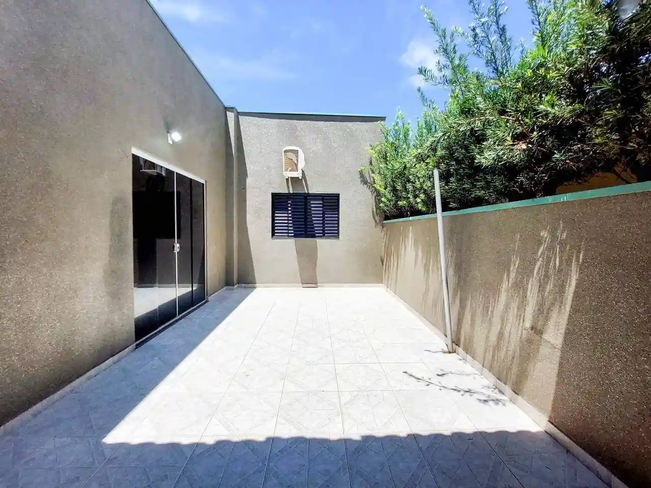 Casa de Condomínio com 3 quartos à venda, 200m² — foto 13 de 36