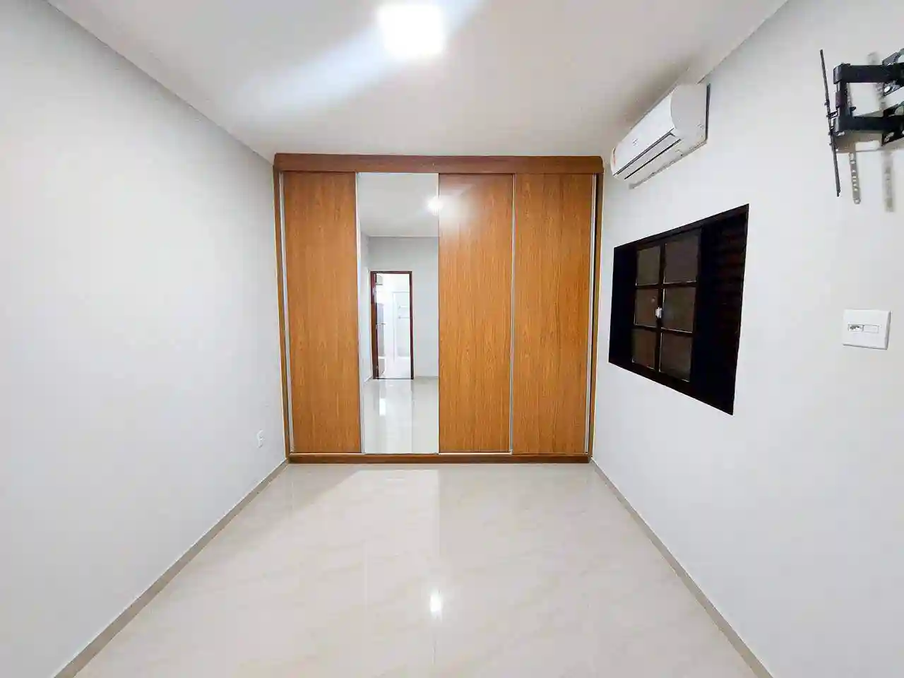 Casa de Condomínio com 3 quartos à venda, 200m² — foto 23 de 36