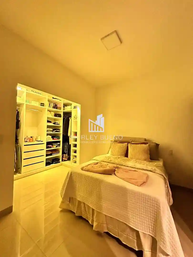 Casa de Condomínio com 3 quartos à venda, 360m² — foto 2 de 16