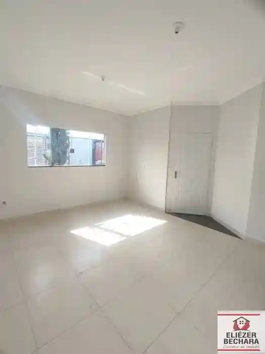 Casa com 2 quartos à venda, 200m² — foto 1 de 7