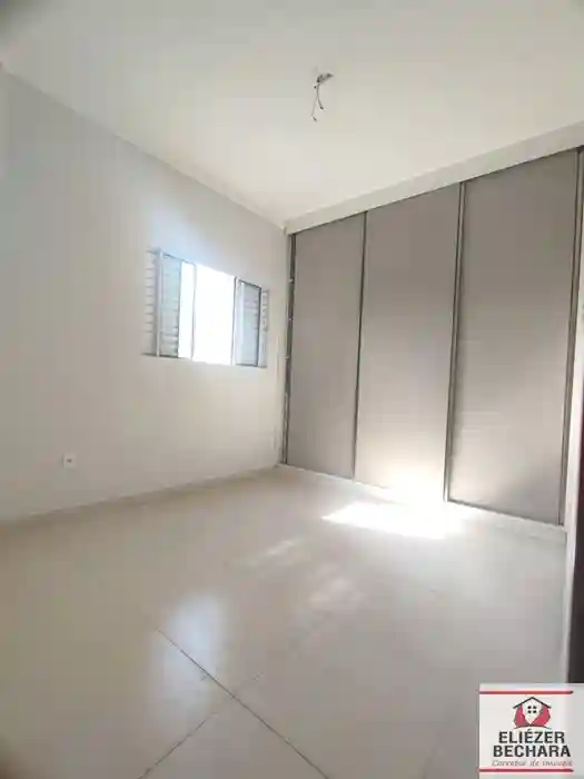 Casa com 2 quartos à venda, 200m² — foto 5 de 7