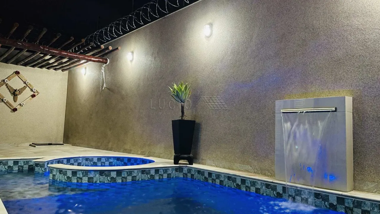 Casa com 3 quartos à venda, 265m² — foto 3 de 5