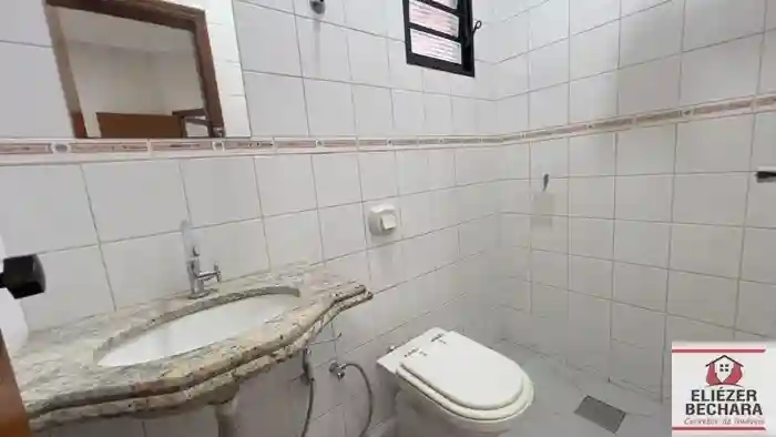 Casa com 3 quartos à venda, 200m² — foto 10 de 24