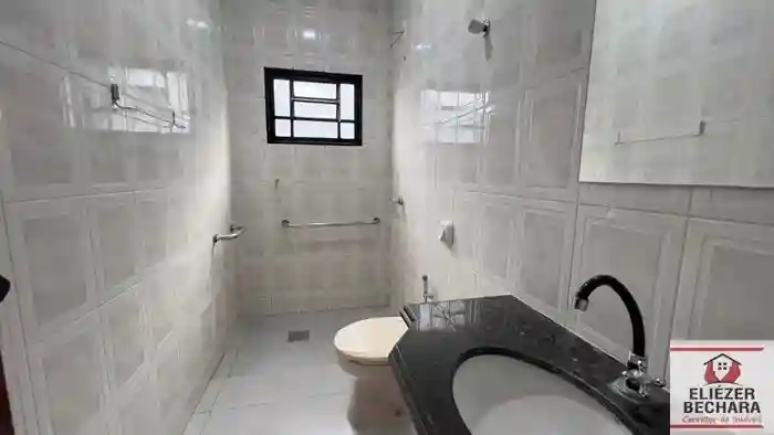 Casa com 3 quartos à venda, 200m² — foto 6 de 24