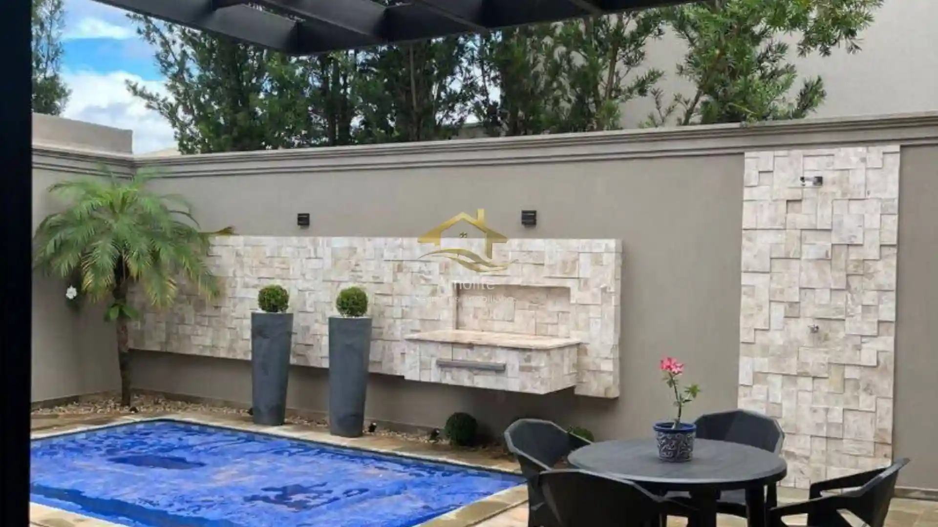 Casa de Condomínio com 3 quartos à venda, 198m² — foto 2 de 31
