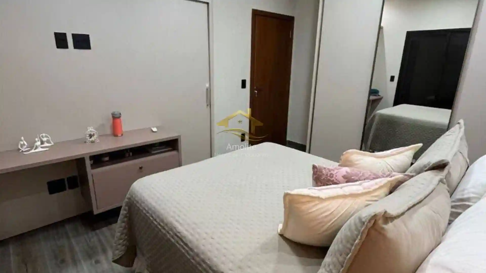 Casa de Condomínio com 3 quartos à venda, 198m² — foto 18 de 31