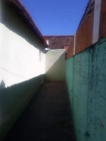 Casa à venda — foto 1 de 1