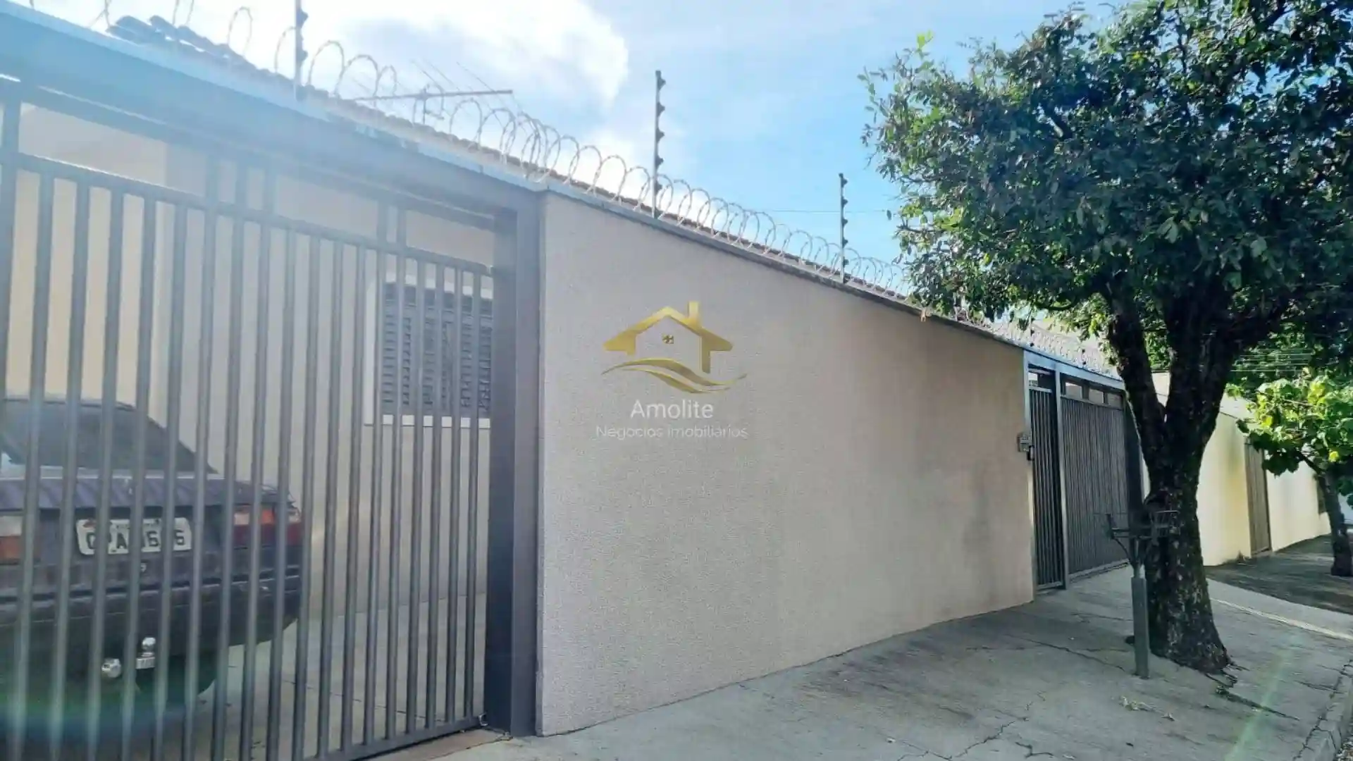 Casa com 3 quartos à venda, 165m² — foto 2 de 20