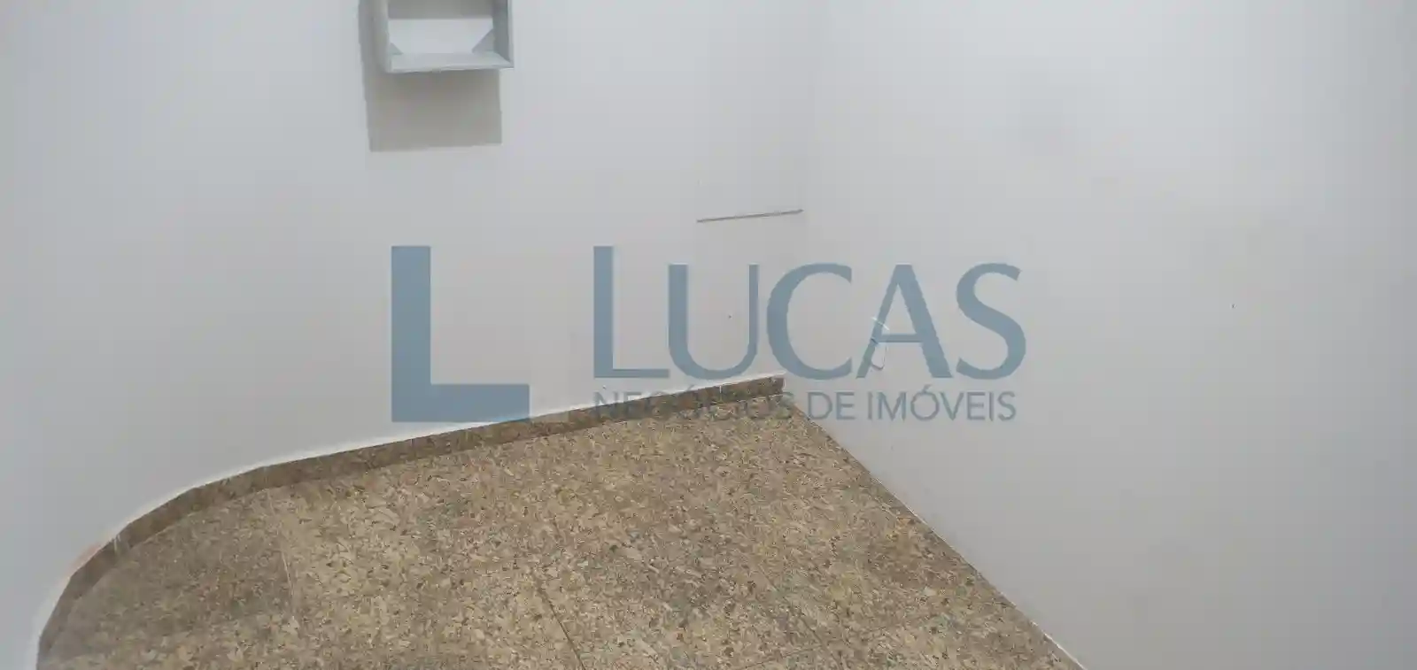 Casa Comercial com 3 quartos para aluguel, 280m² — foto 10 de 20
