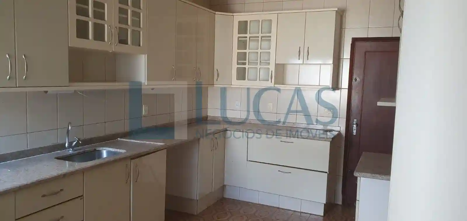 Casa Comercial com 3 quartos para aluguel, 280m² — foto 14 de 20