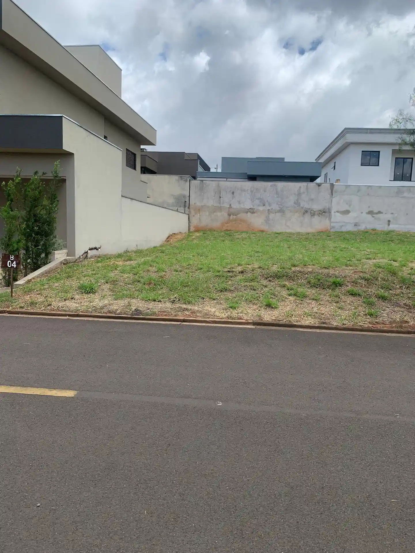 Terreno / Lote / Condomínio  à venda, 288m² — foto 8 de 11