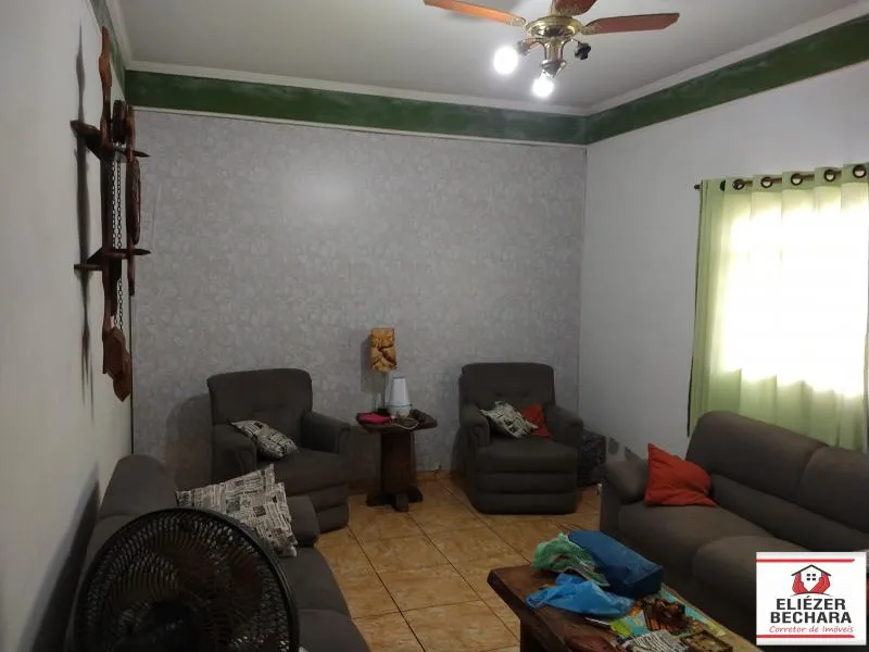 Casa à venda — foto 1 de 4