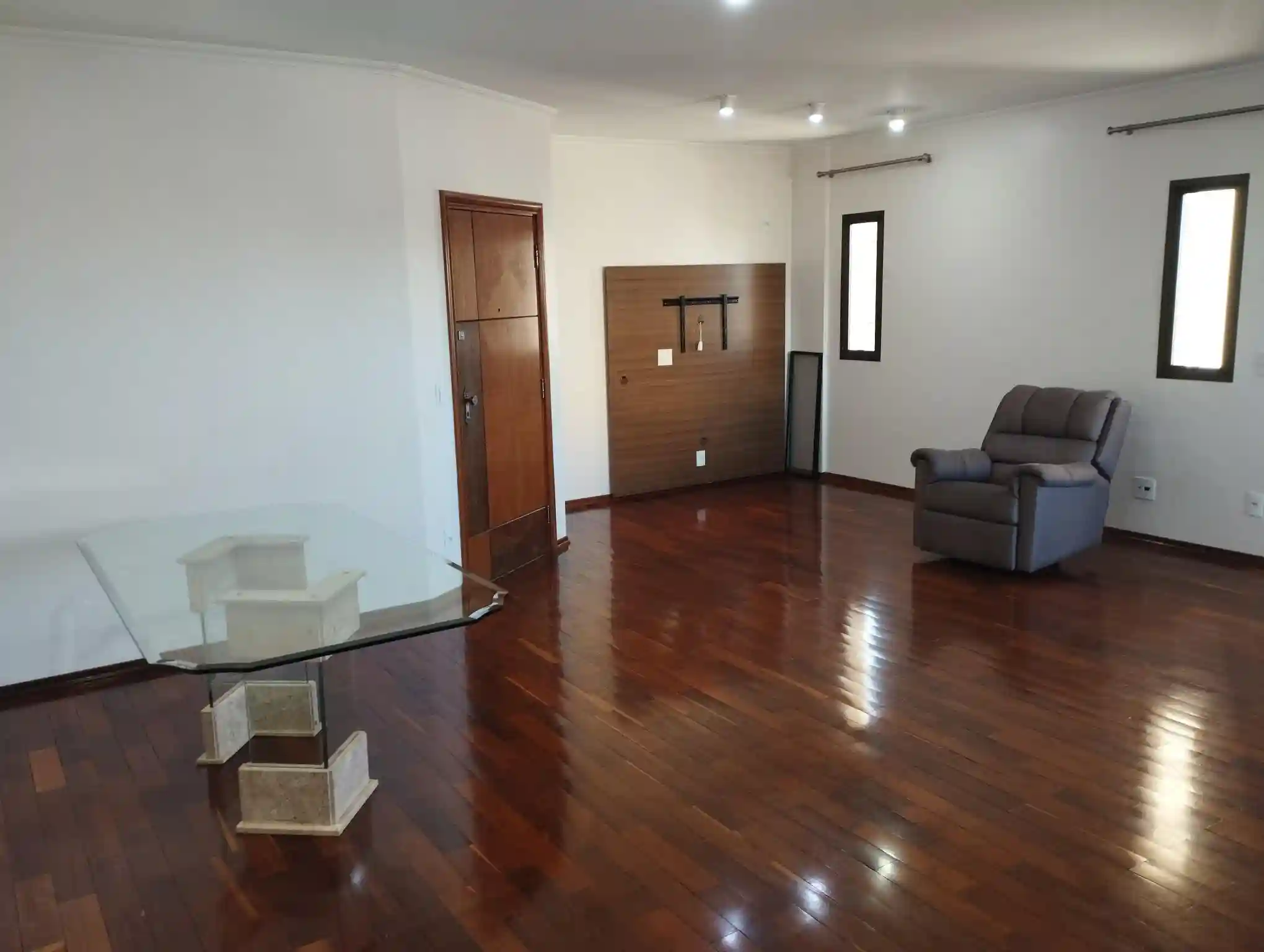Apartamento para aluguel — foto 2 de 51